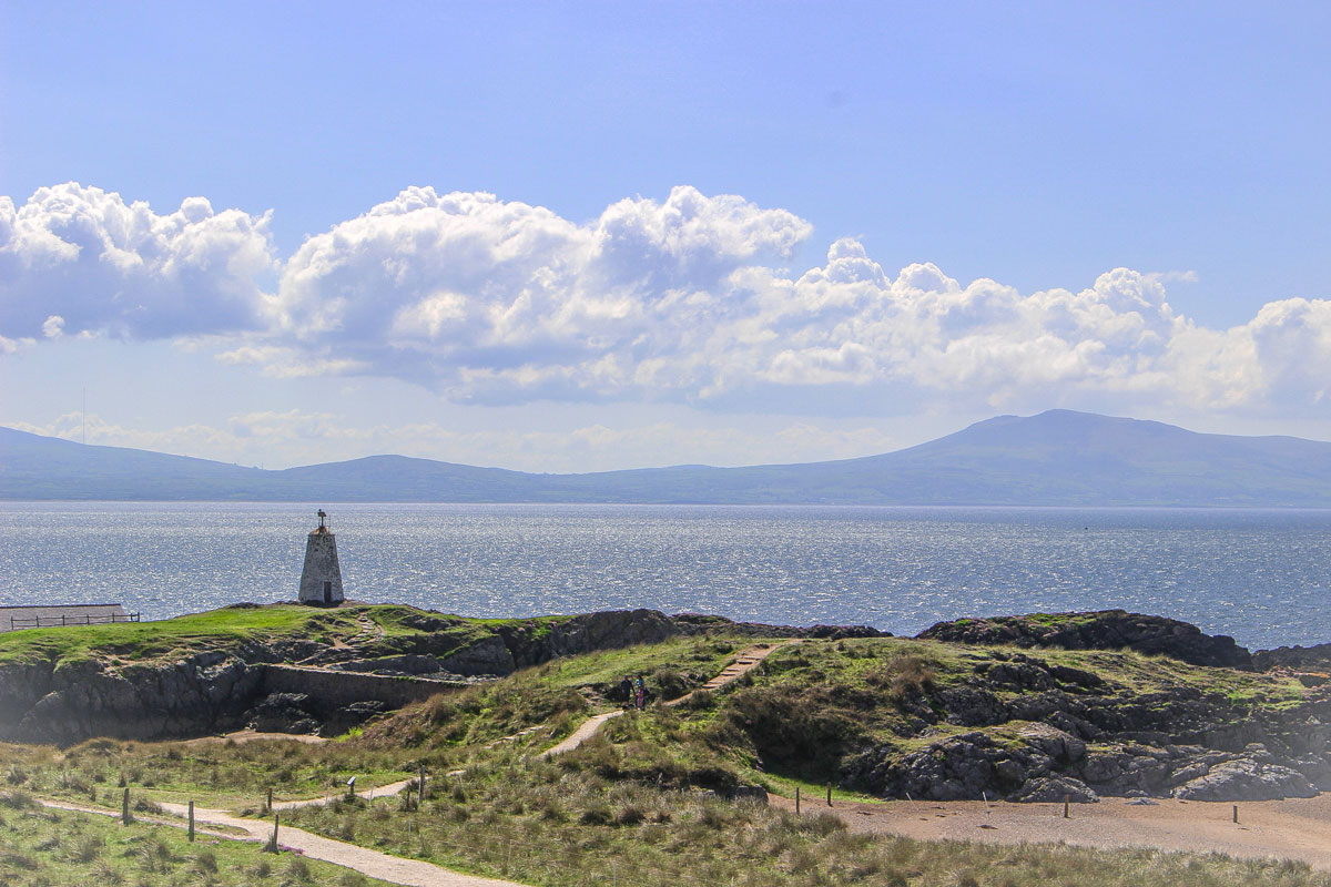 llanddwyn2